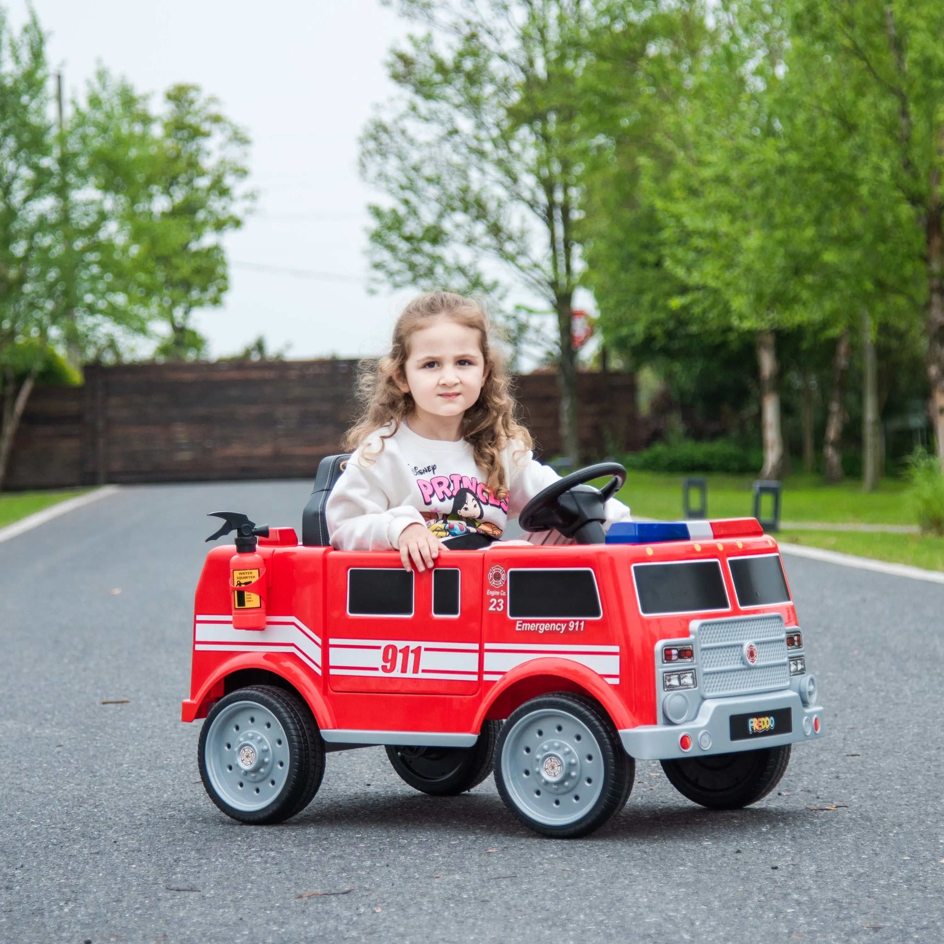 Camion de pompiers Freddo 12V, véhicule électrique monoplace pour enfant