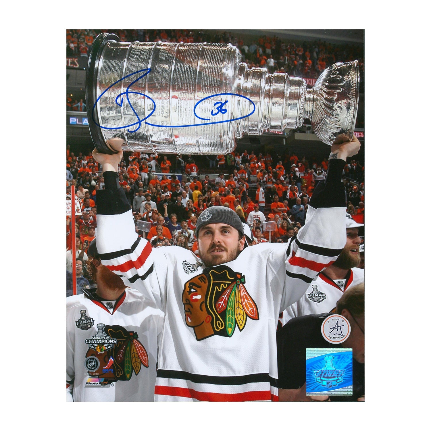 Dave Bolland Autographed Chicago Blackhawks Stanley Cup 8x10 Photo