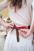 Ladies winter apron | Beige Christmas flowers