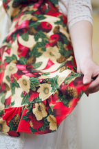 Ladies winter apron | Beige Christmas flowers