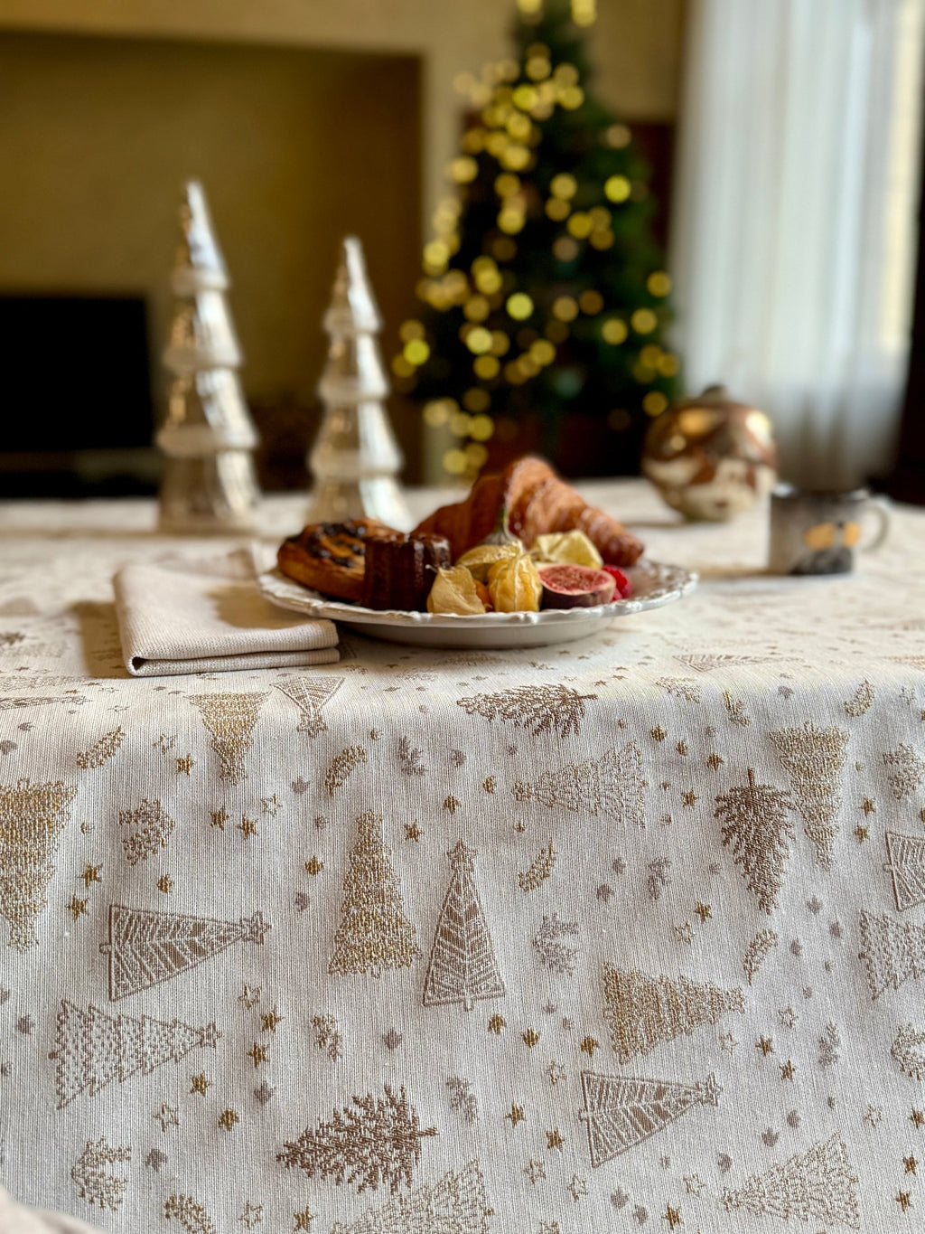 Winter rectangular Tablecloth, Festive Motive, Christmas Motive |